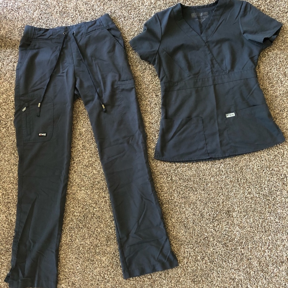 XS charcoal greys anatomy scrub set